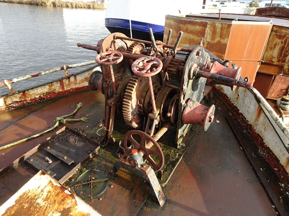 foto: 8 Luxe Motor Elizabeth III 42.46 casco