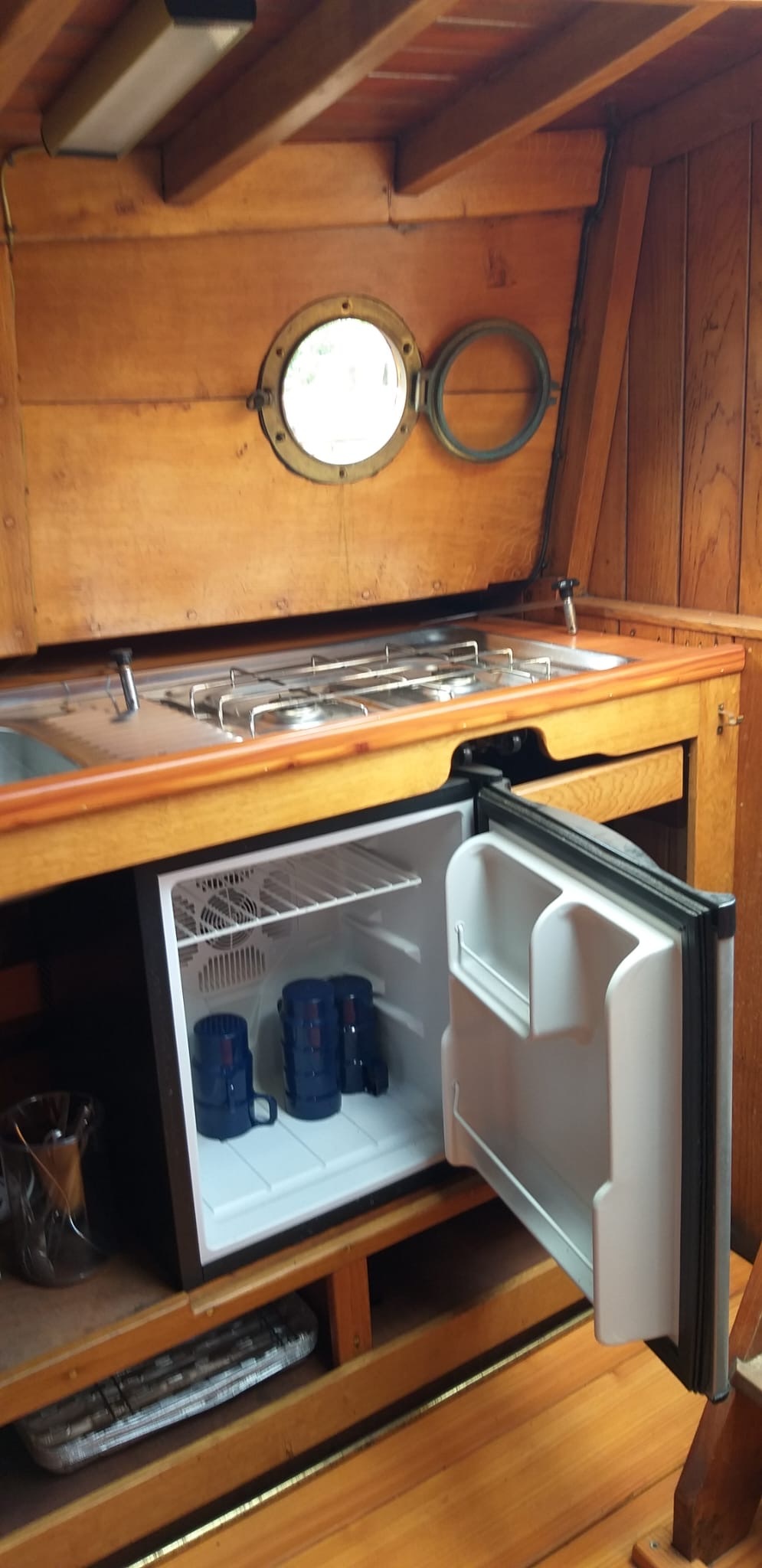 foto: 28 Brandsma Zeeschouw Platbodem