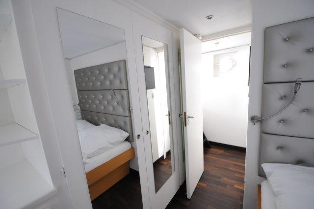 foto: 47 Motorschip 25.00