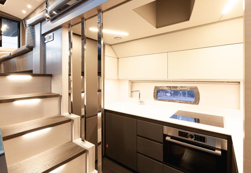 foto: 8 Pershing 7 X