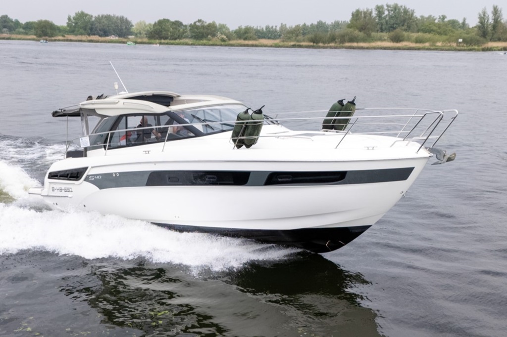 foto: 17 Bavaria S 40 HT