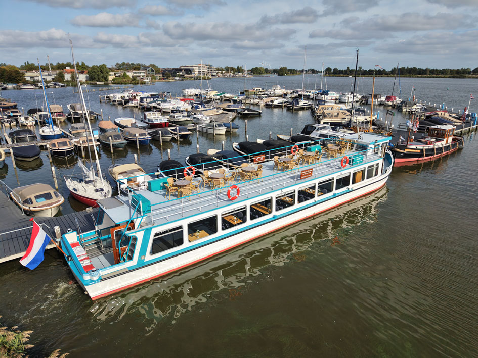 foto: 23 Hybride Rondvaartboot 140 passagiers