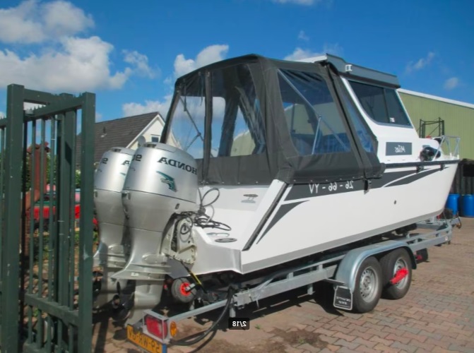 foto: 4  Vis boot 7,70