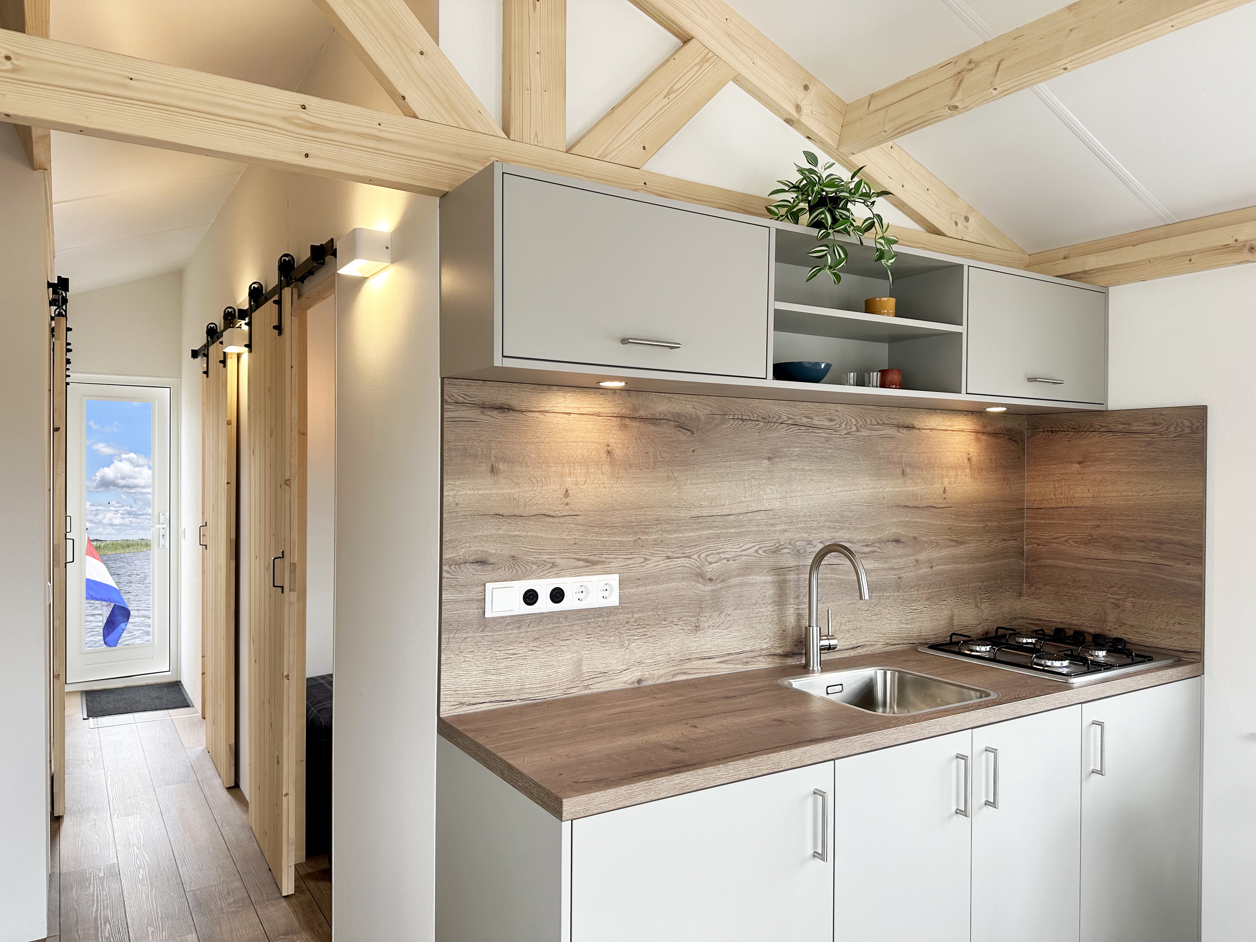 foto: 29 HOMESHIP VaarChalet In Amsterdam 1250D Luxe Houseboat