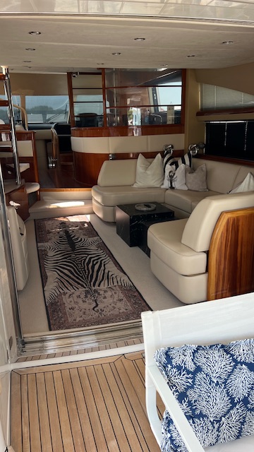 foto: 14 Princess 67 Fly