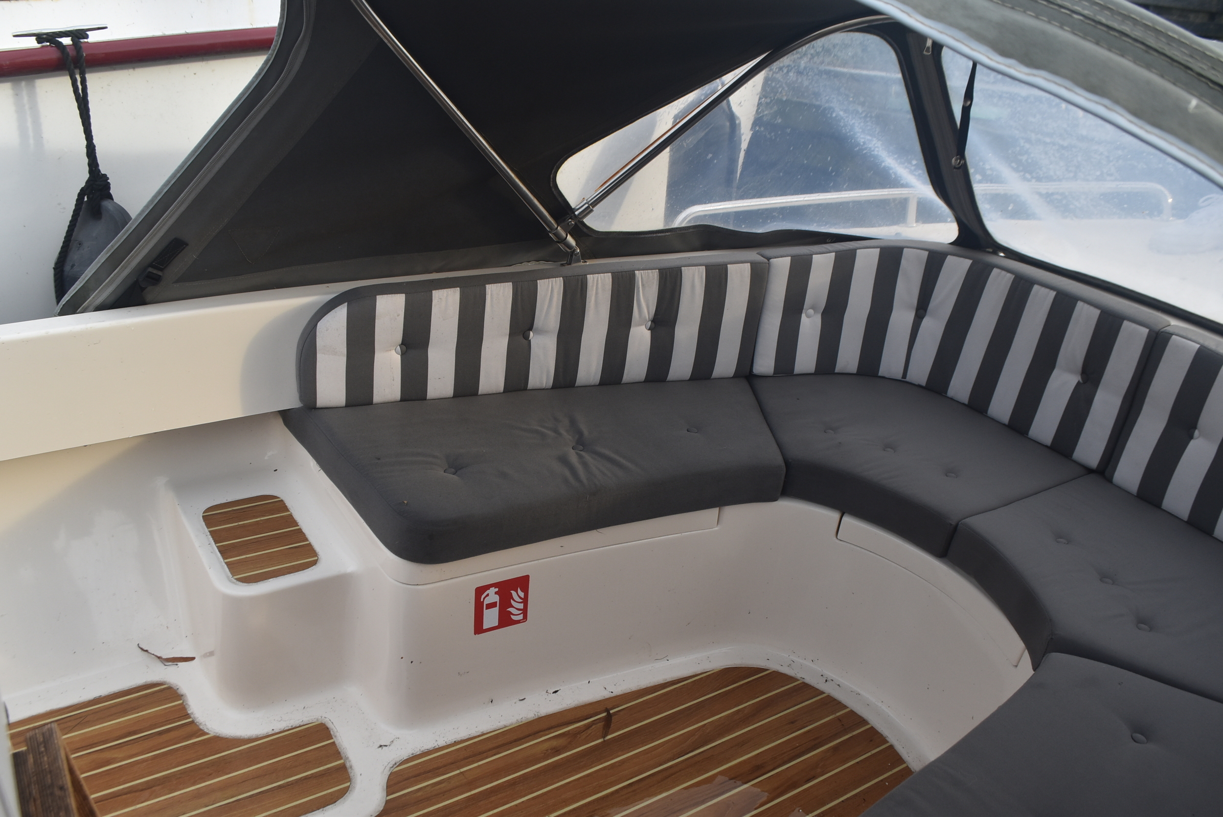 foto: 8 Crescent Allure 517