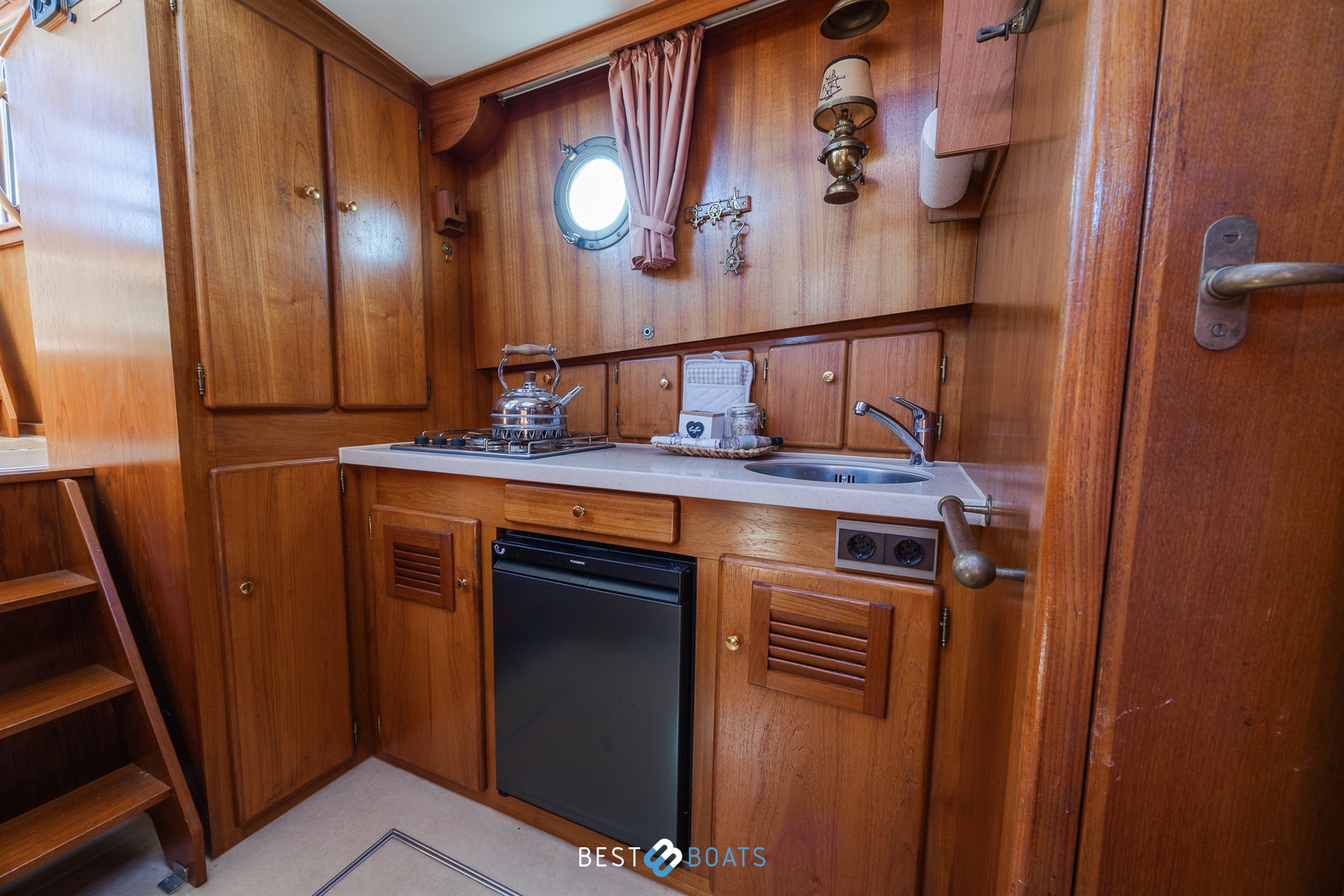 foto: 14 Linssen St. Jozef 1050 Salon