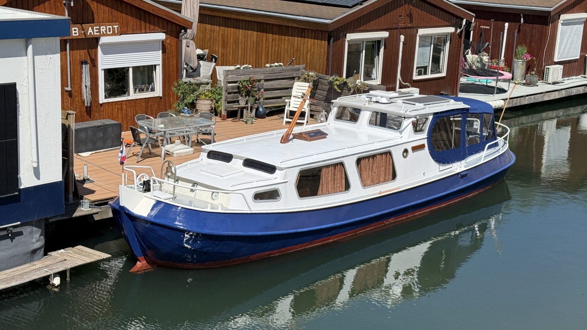 foto: 16 Boot Boot Motortjalk 11.00 OK