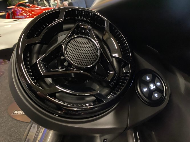 foto: 9 Sea-Doo RXP X-rs 300 W/audio