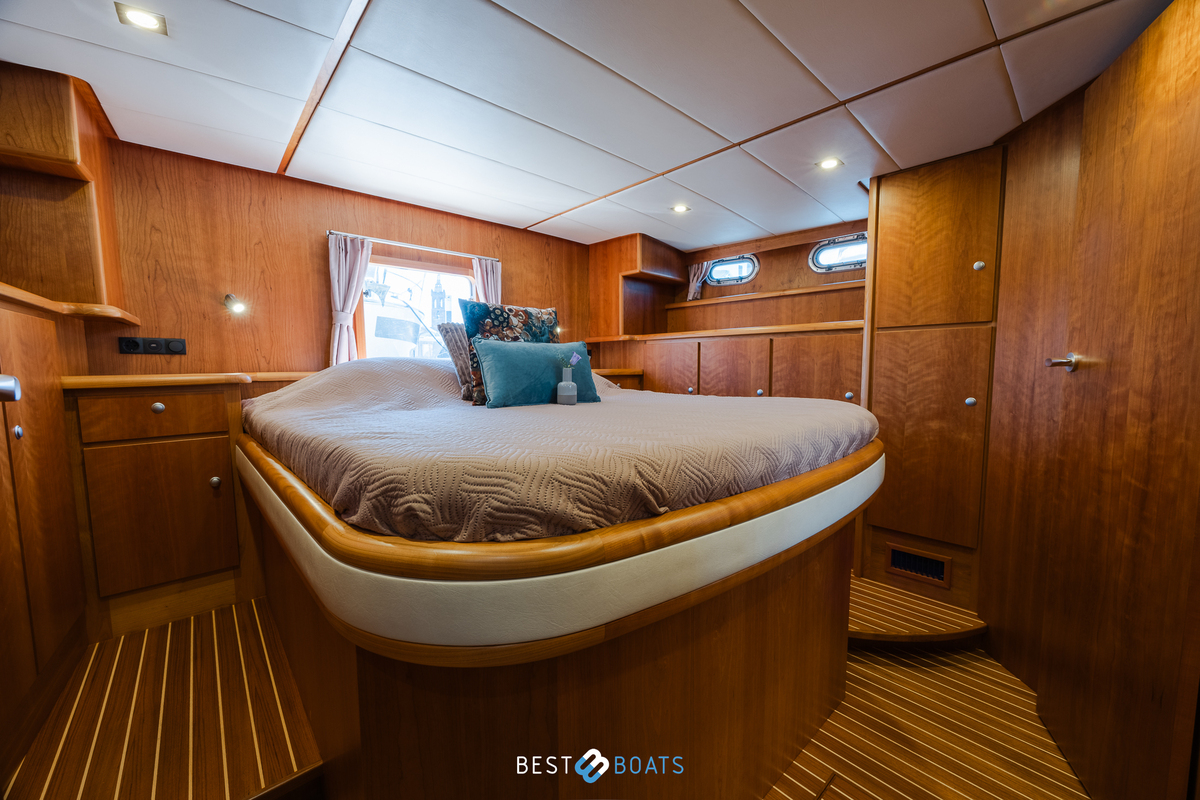 foto: 15 Van Vossen Parade 12.75 AK 