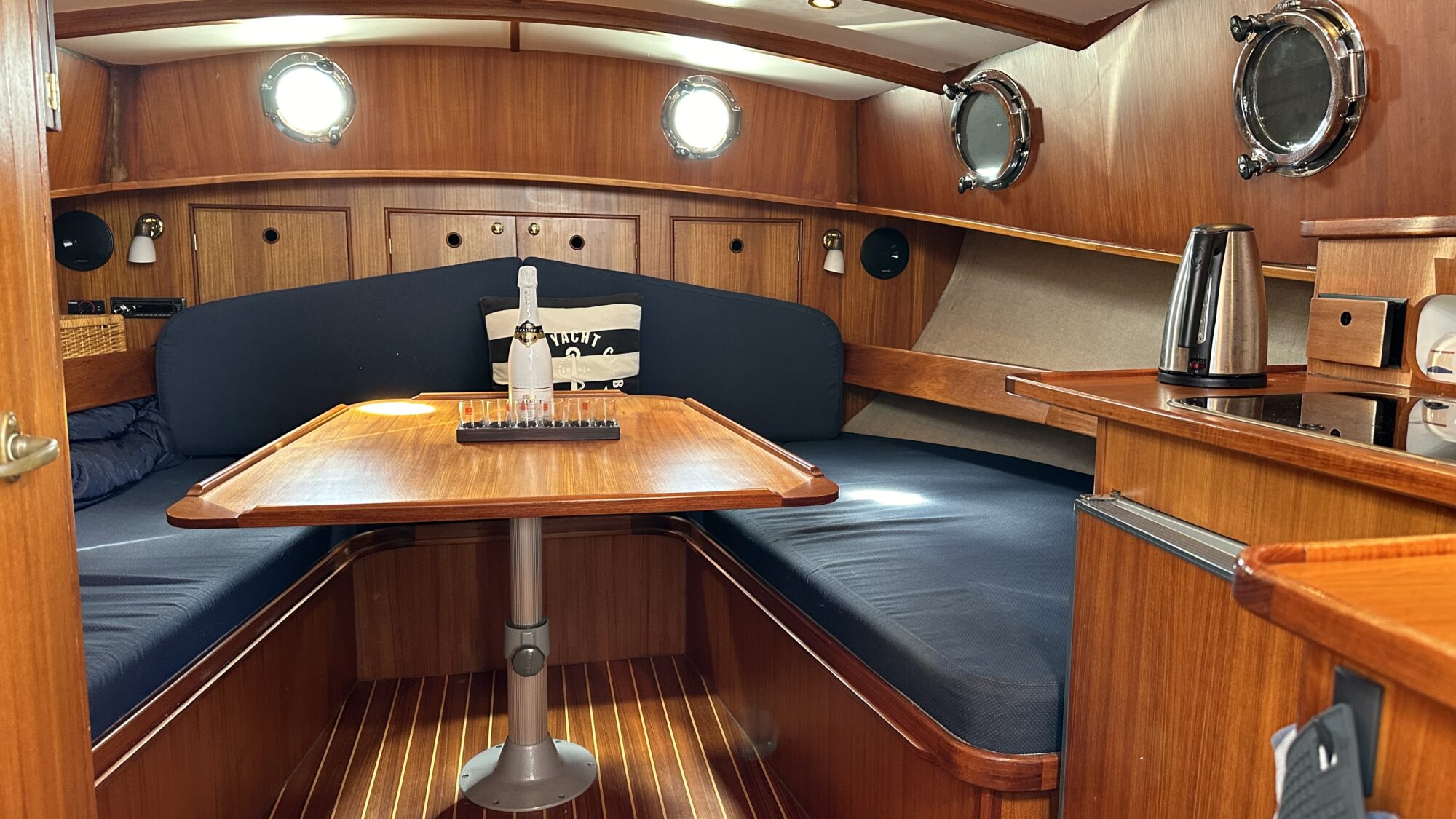 foto: 24 Pieterse Pieterse 8.50 OK