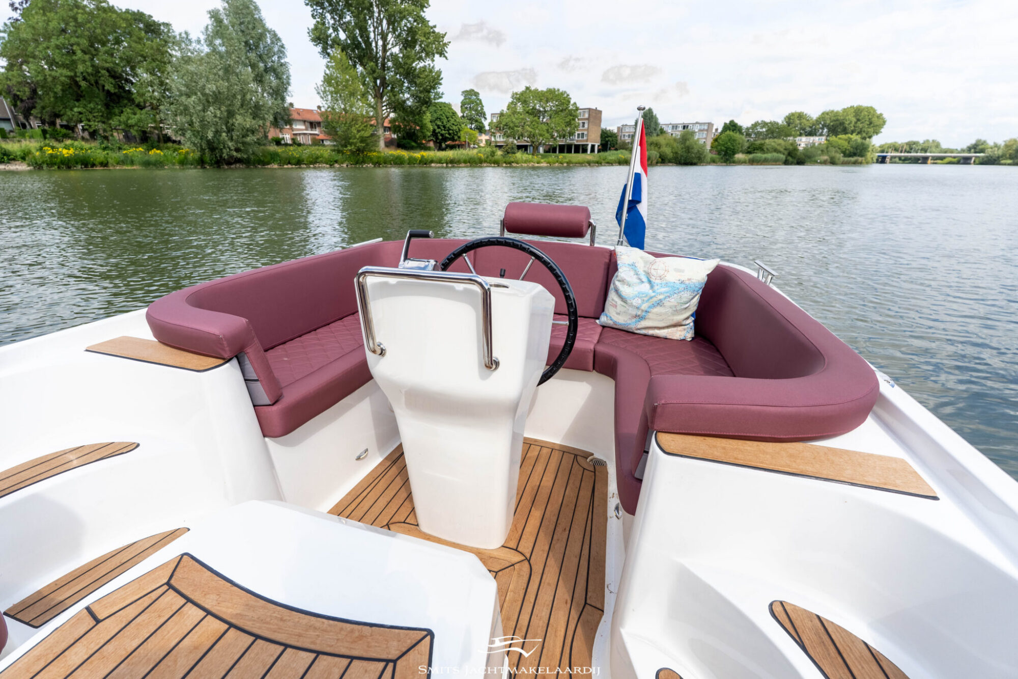 foto: 11 Bola Bola GS Tender 27 Semi Cabin