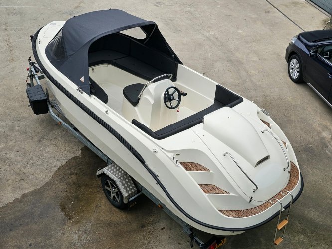 foto: 6 Oud Huijzer 580 Tender