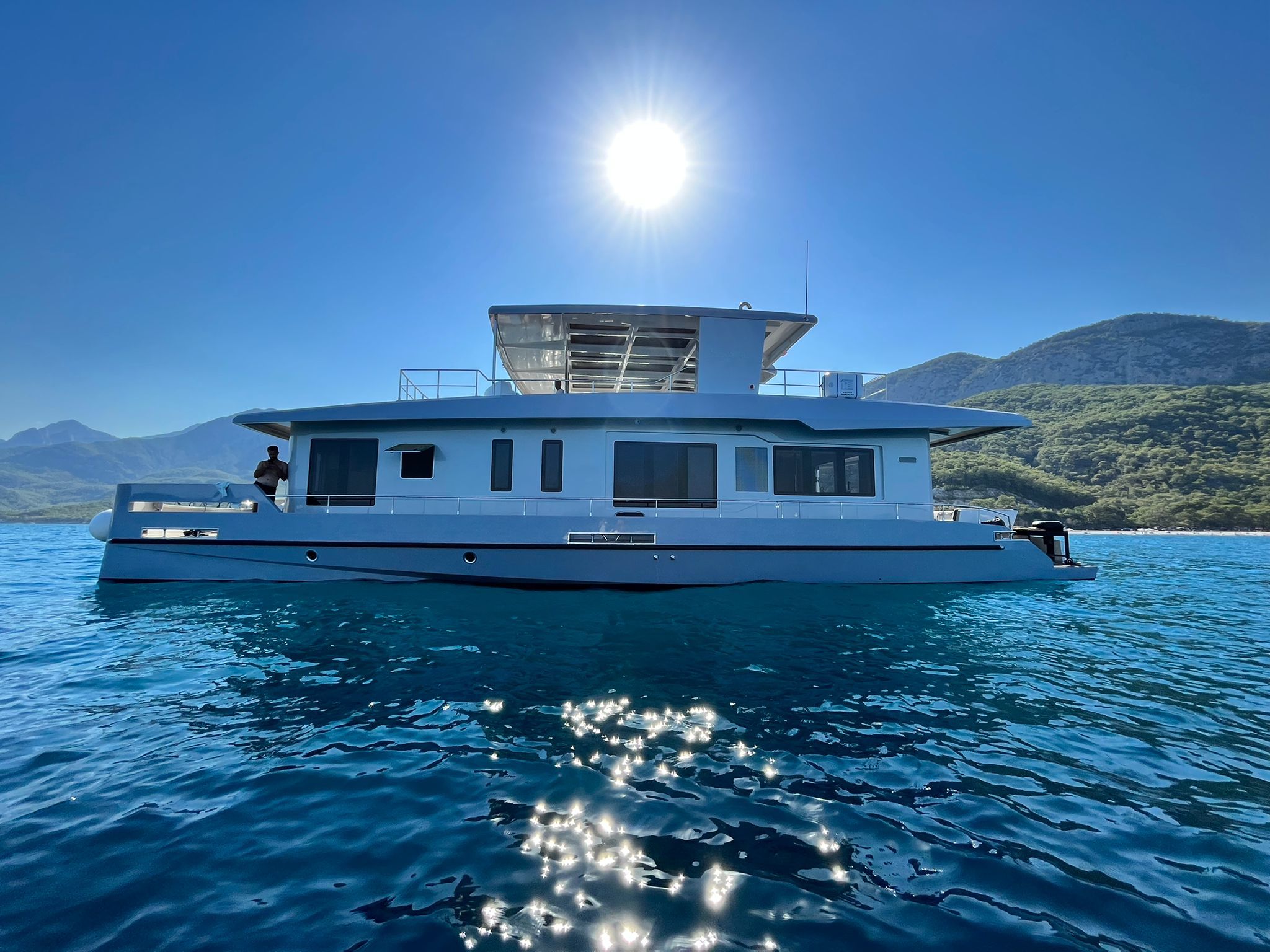 foto: 9 Maison Marine 66 Houseboat- Catamaran