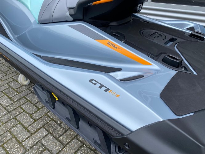 foto: 5 Sea-Doo GTI SE 170