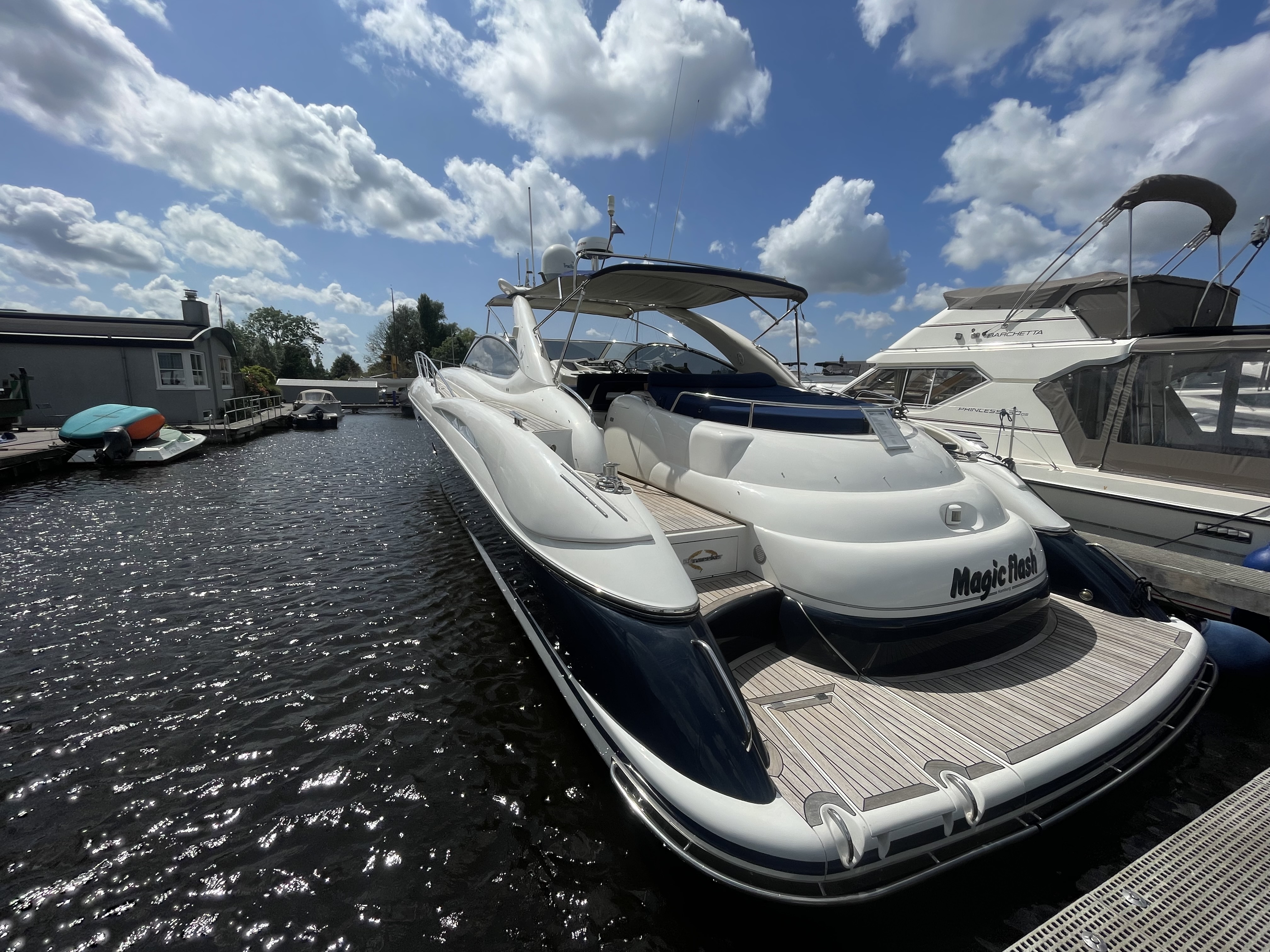 foto: 10 Sunseeker Predator 58