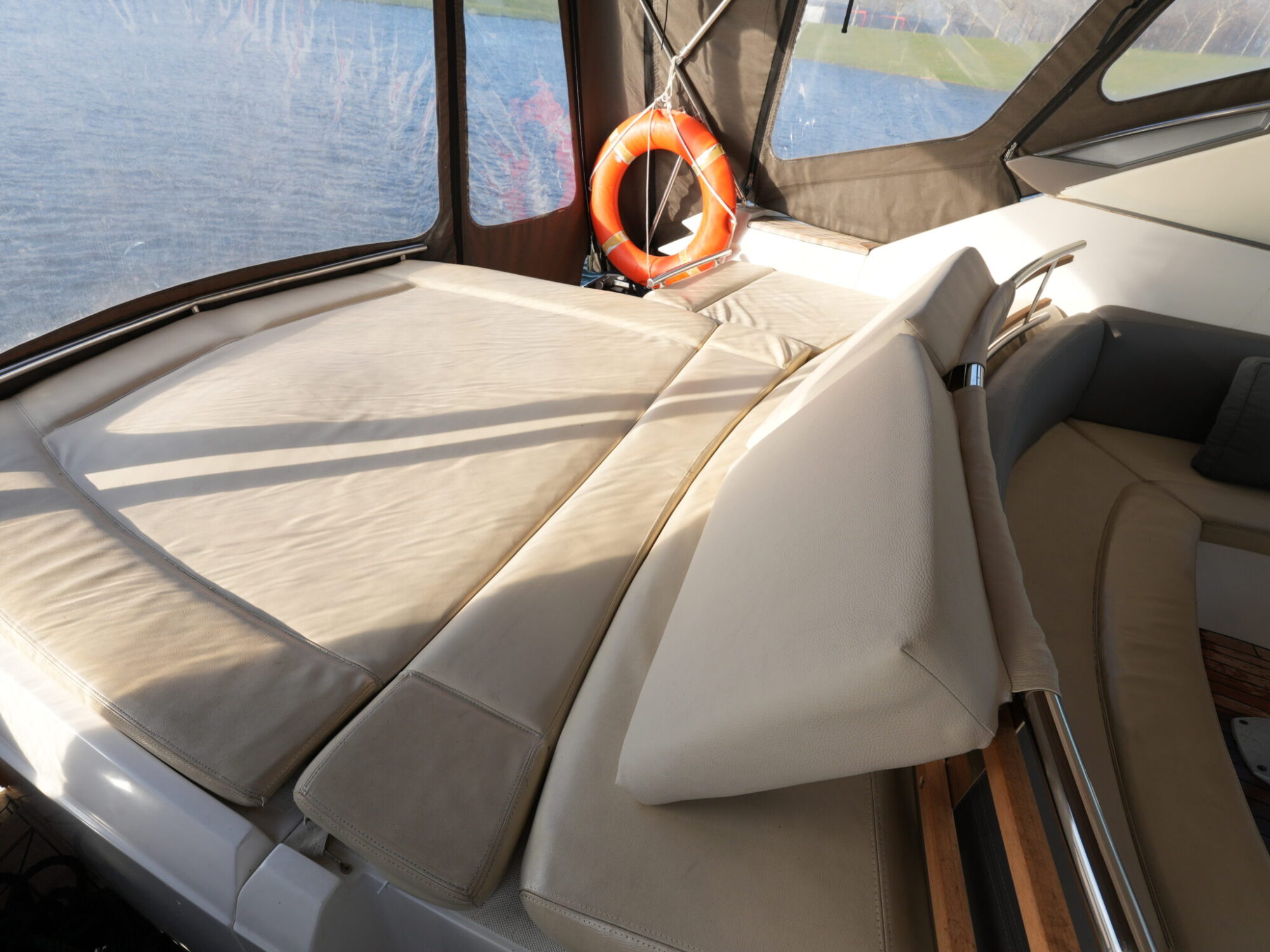 foto: 54 Sessa Sessa C46 HT IPS