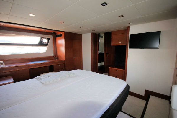 foto: 5 Prestige 590