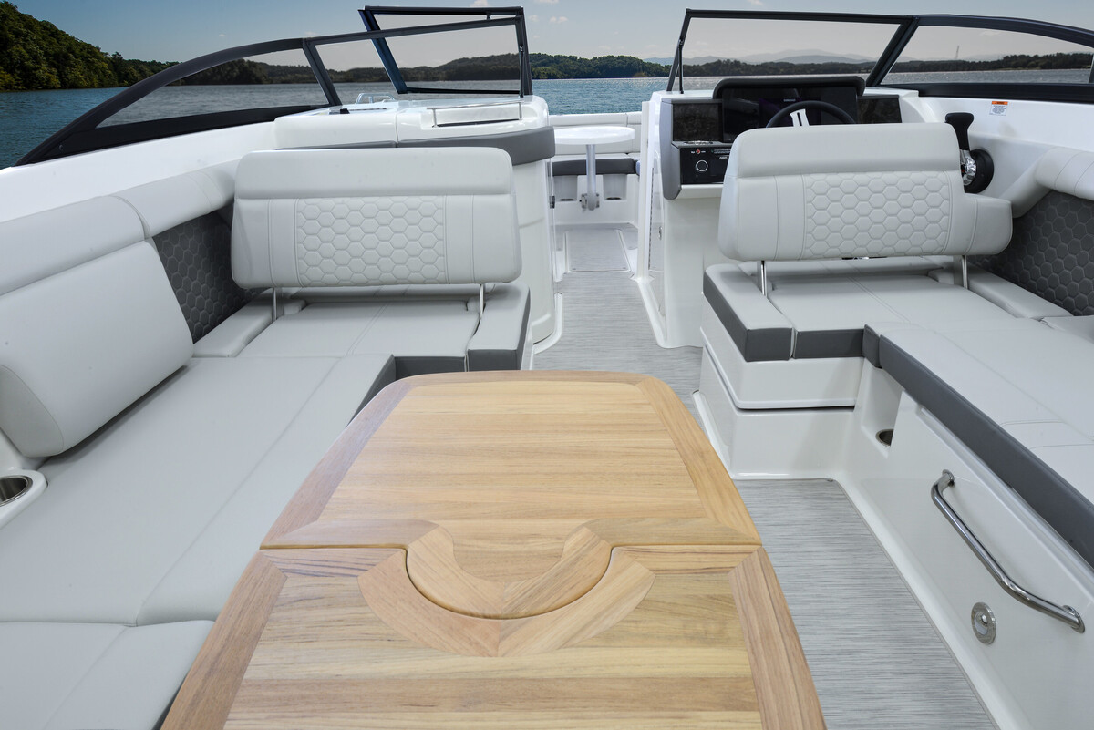 foto: 5 Sea Ray SDX 290