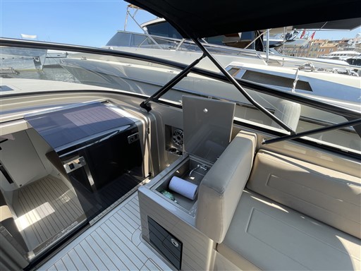 foto: 16 Vandutch 32