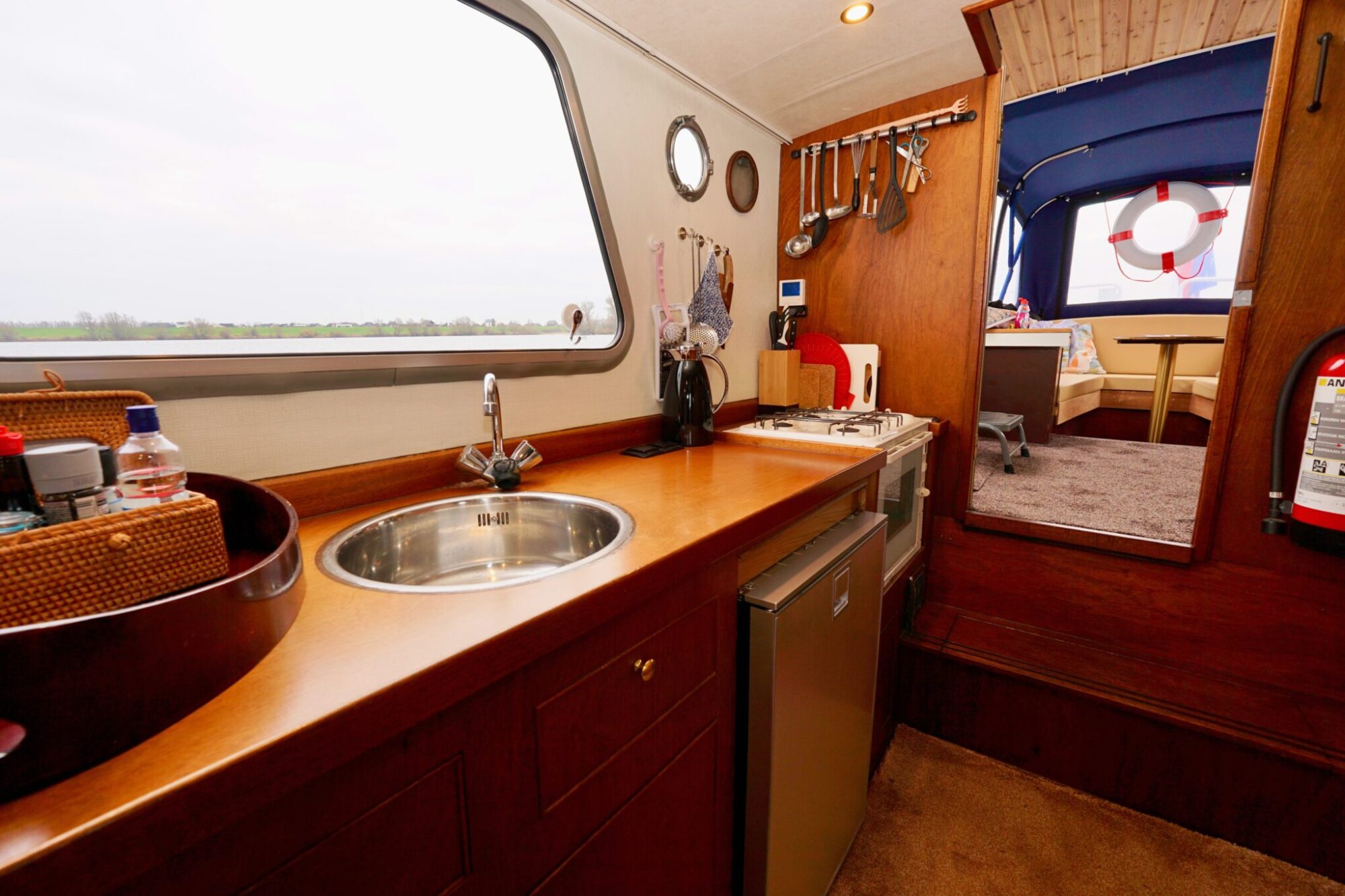 foto: 16 Boot Boot Motortjalk 11.00 OK