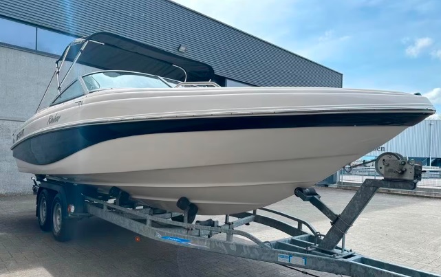 foto: 5  Rinker Captiva  212