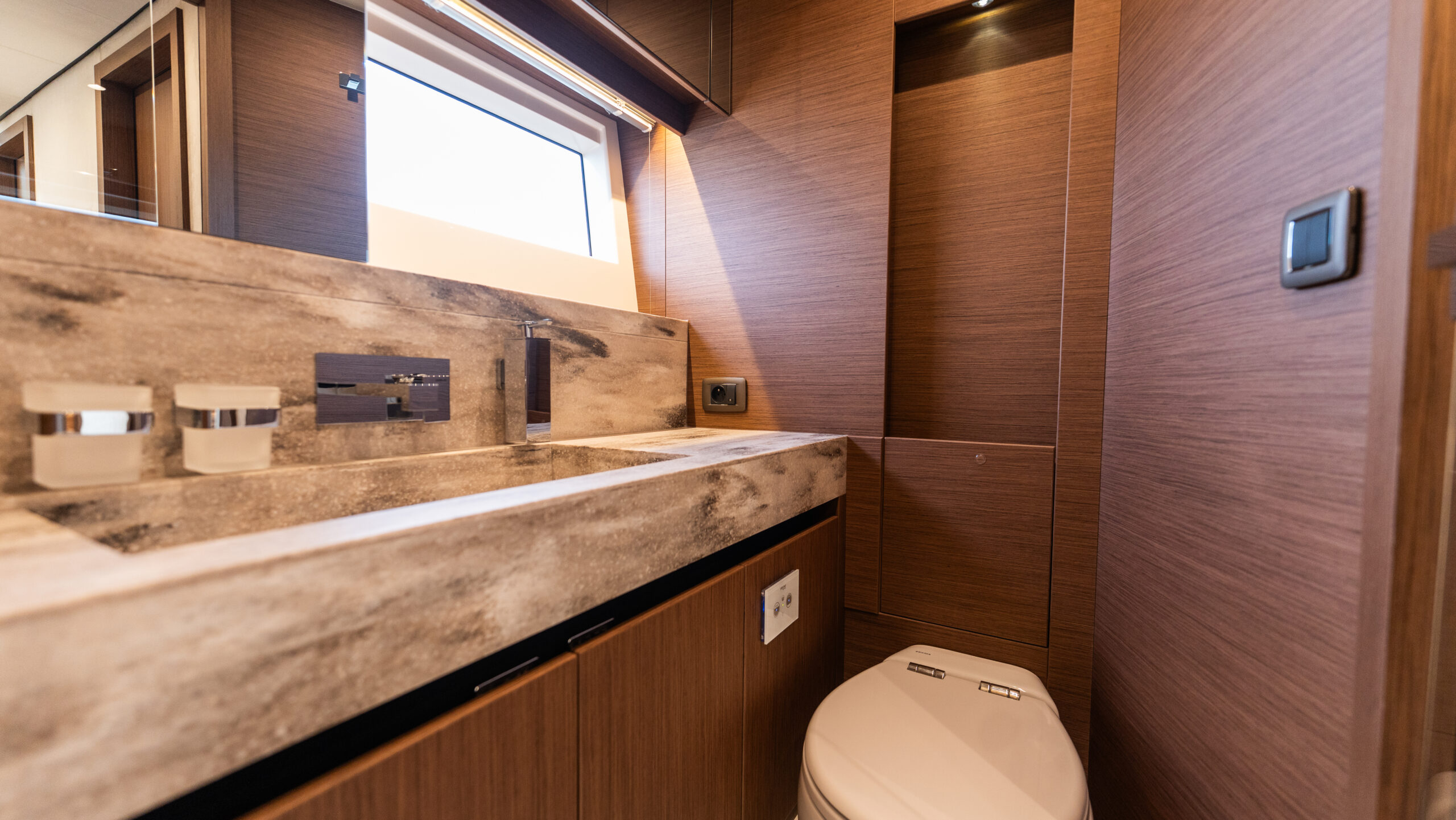 foto: 61 Prestige X70