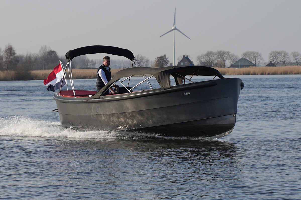 foto: 22 Triple X 800