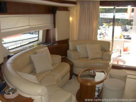 foto: 9 Azimut 80