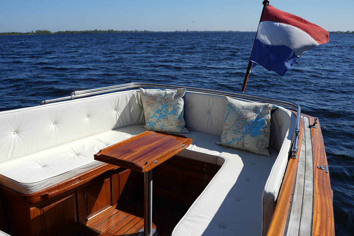 foto: 17 Rapsody 29 OC-F Oyster White Limited Edition