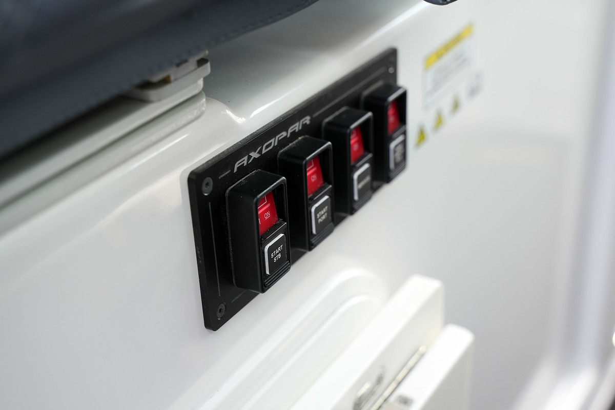 foto: 24 Axopar 37 XC Cross Cabin