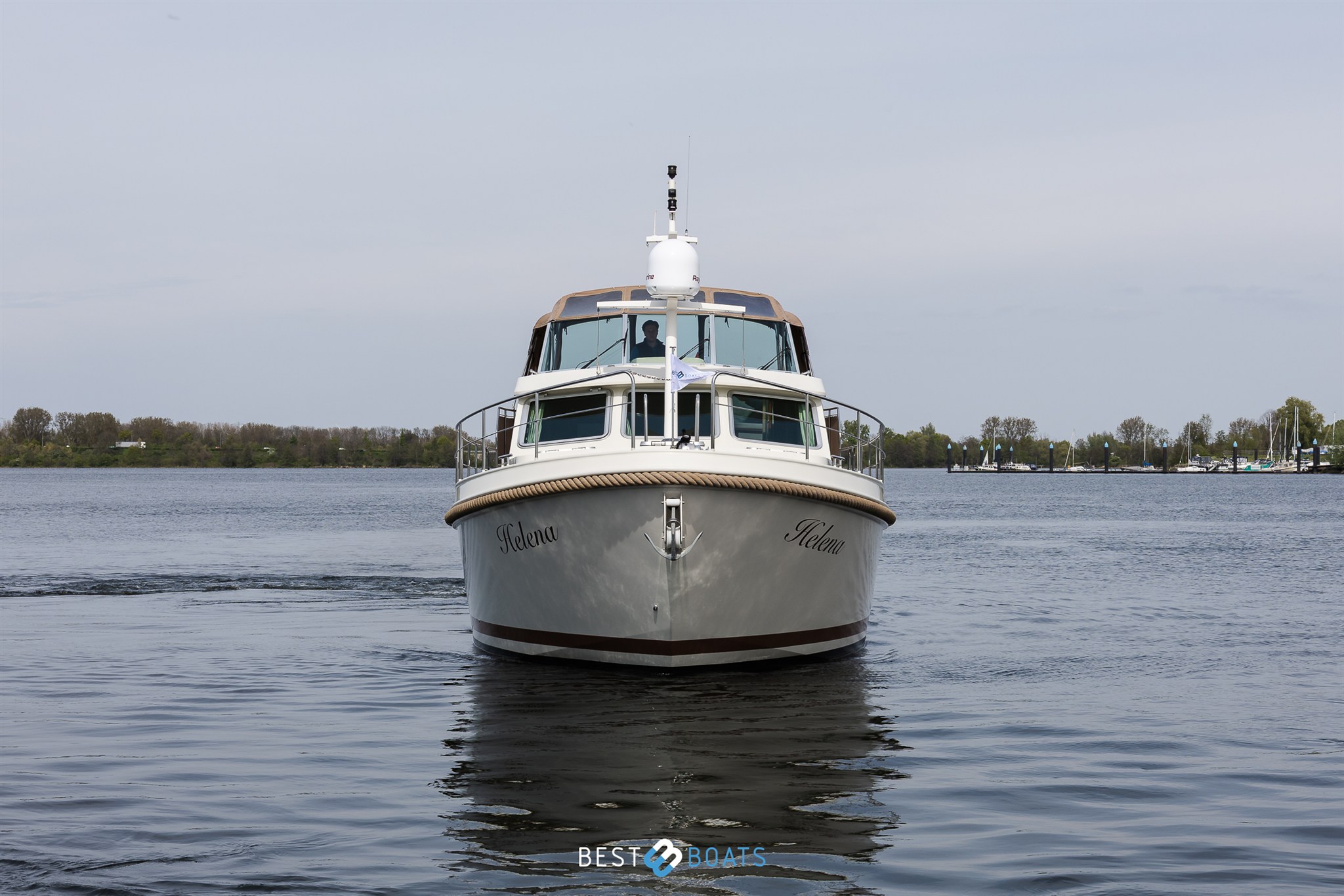 foto: 21 Linssen Grand Sturdy 43.9 AC