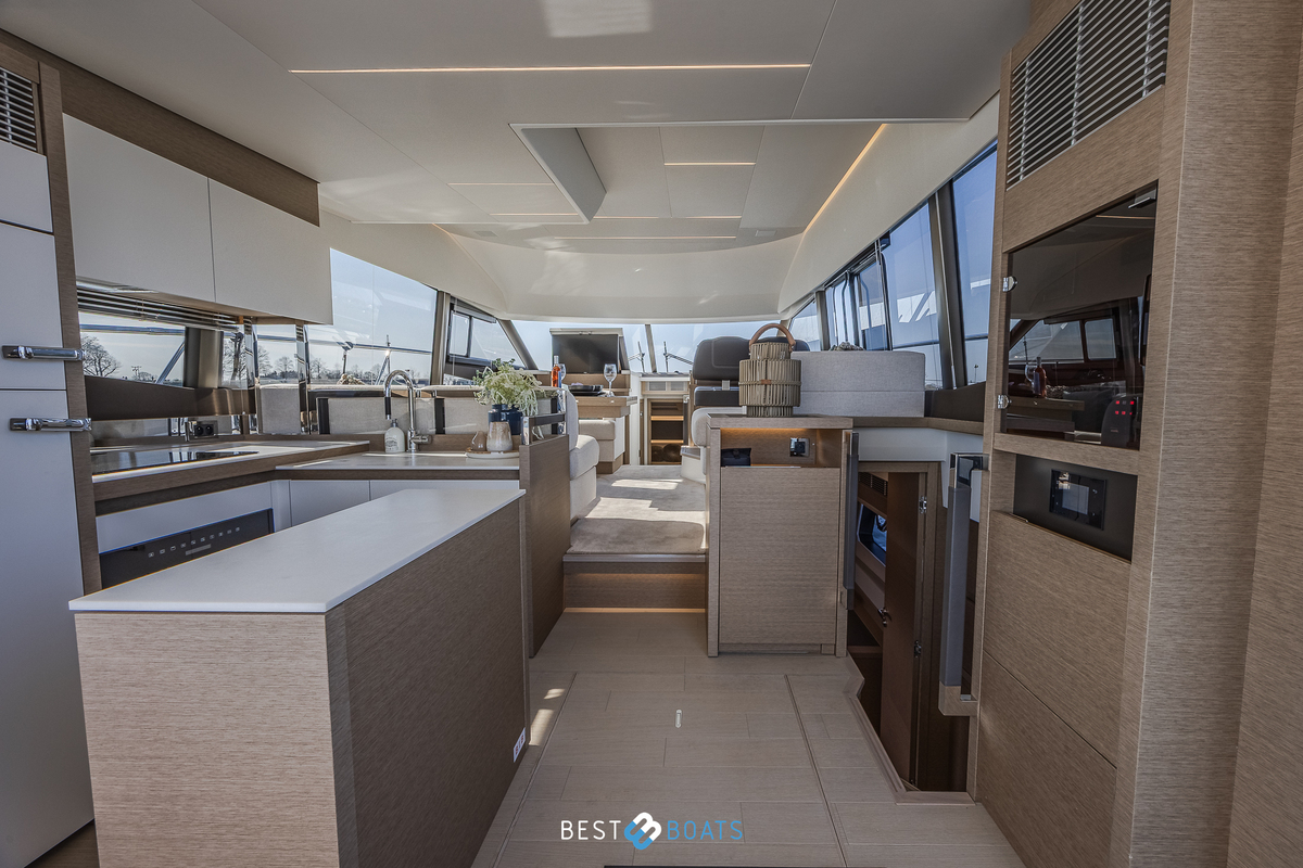 foto: 33 Prestige 520 FLY