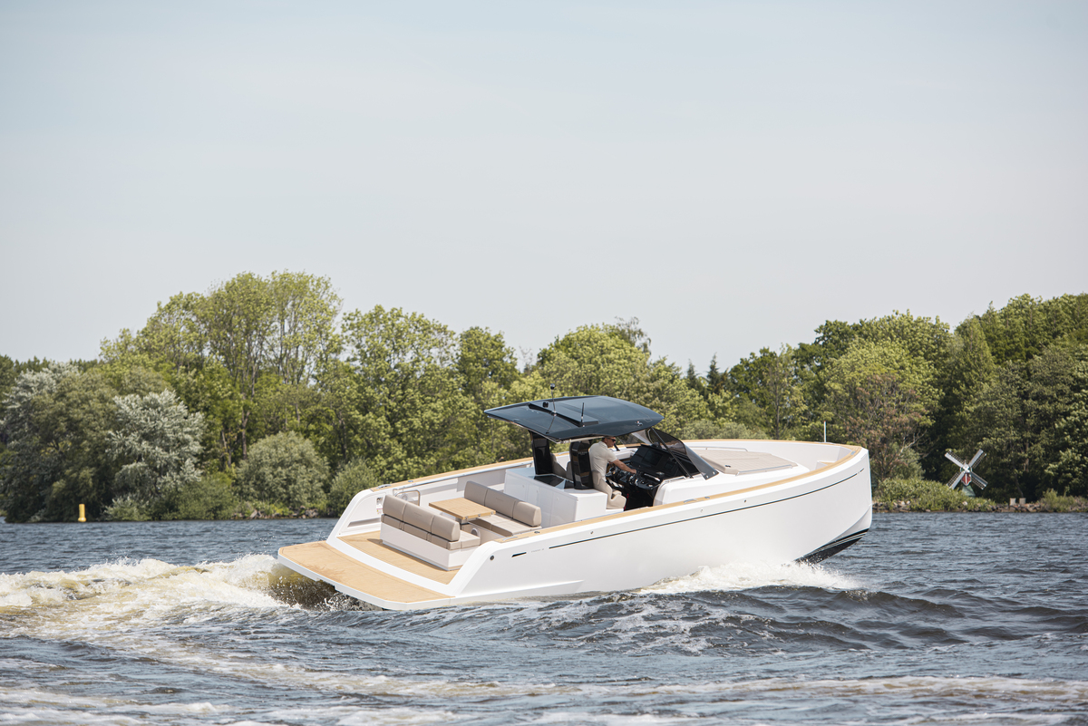 foto: 19 PARDO YACHTS 38  