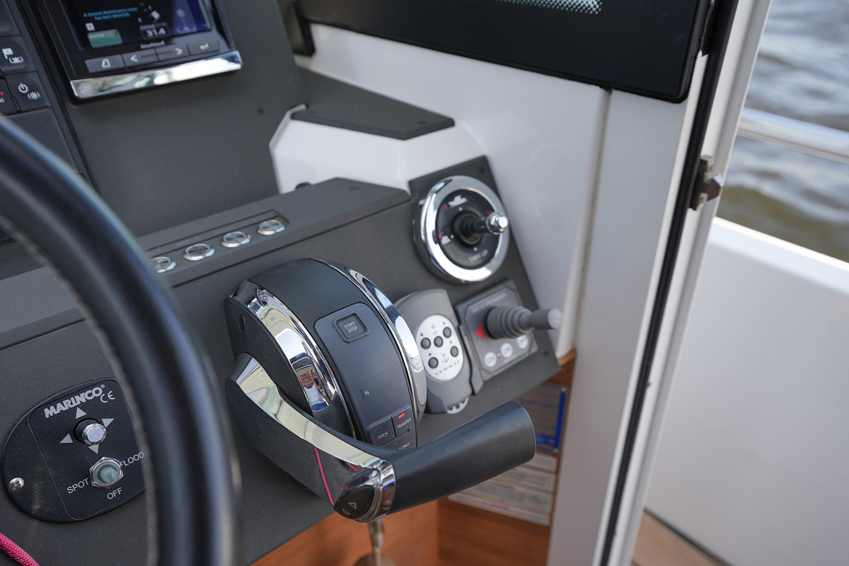 foto: 17 Axopar 28 Cabin