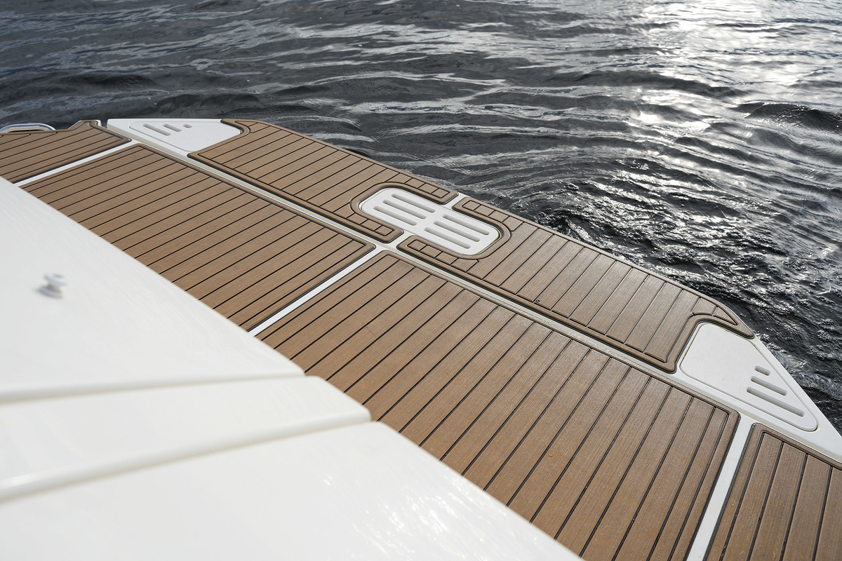 foto: 28 Sea Ray Sundancer 320