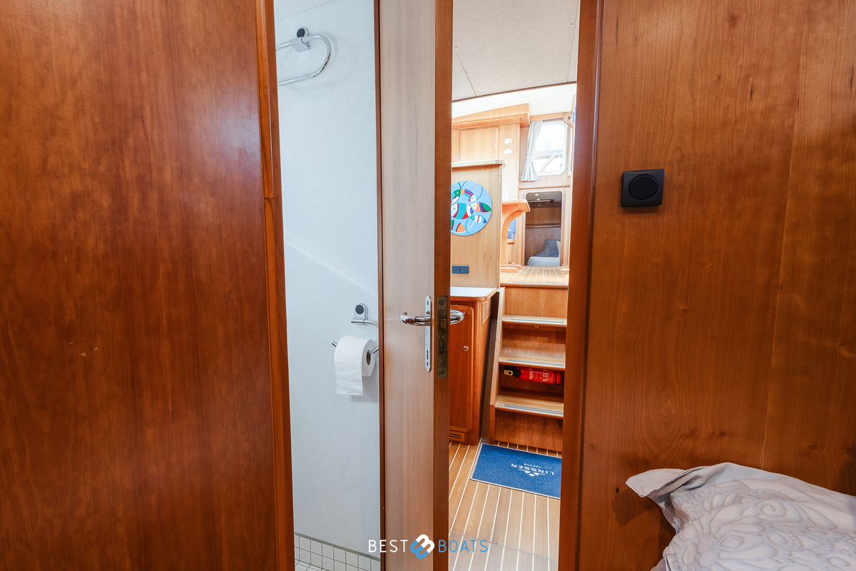 foto: 12 Linssen Grand Sturdy 380 AC