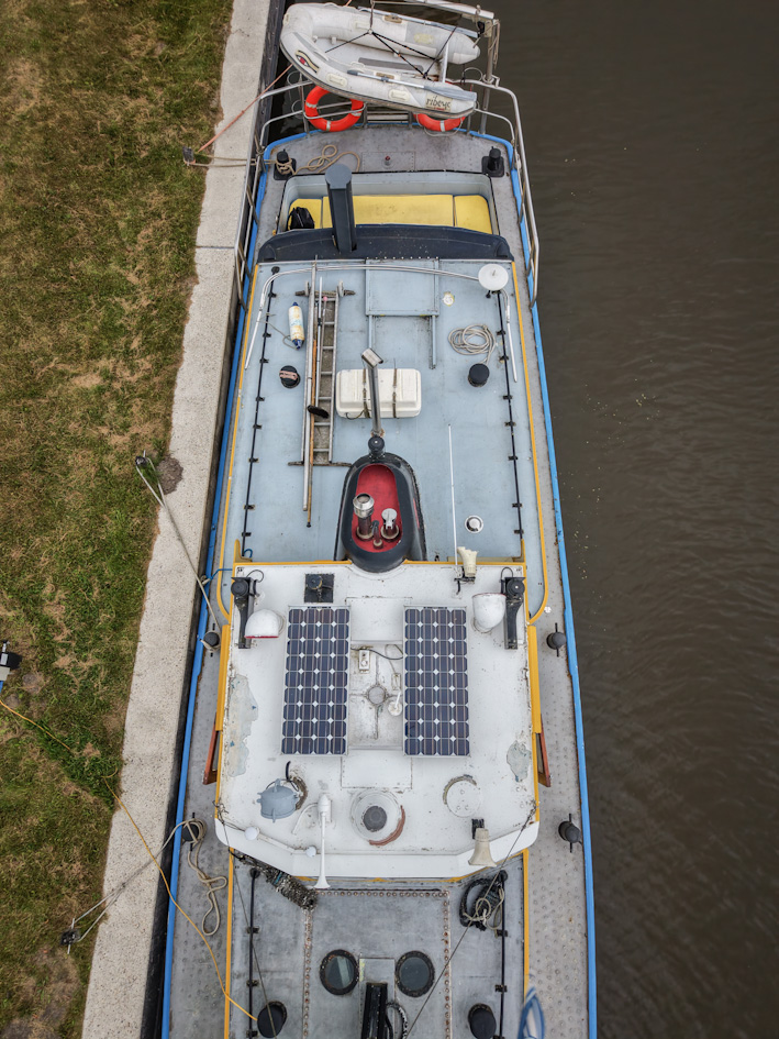 foto: 20 Varend Woonschip ex RWS vlet 14.78