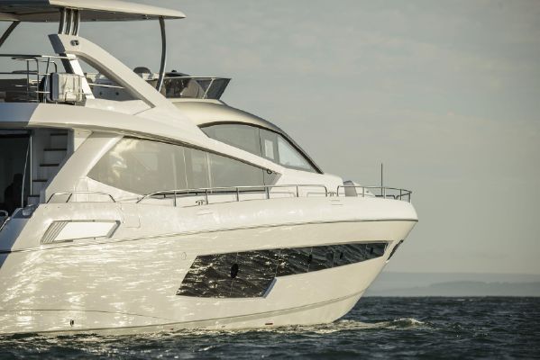 foto: 16 Sunseeker 75 Yacht