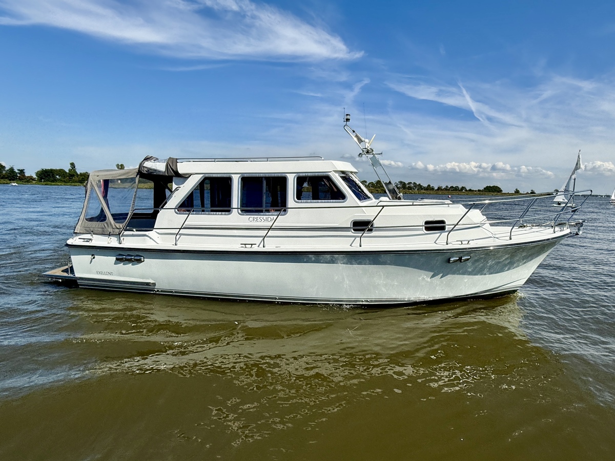 foto: 19 Excellent 1000 Hybride Patrol