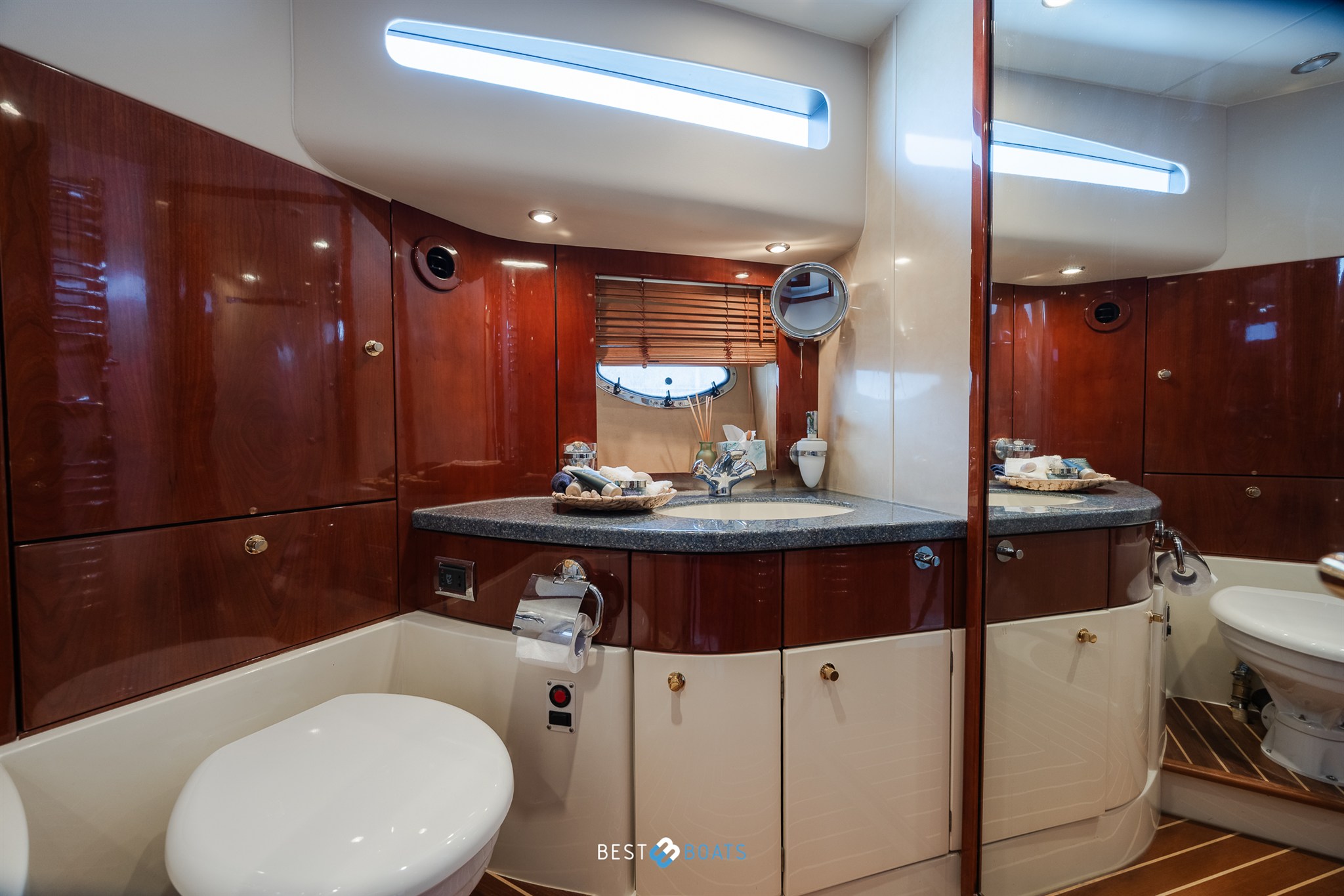 foto: 39 Fairline 58 Squadron