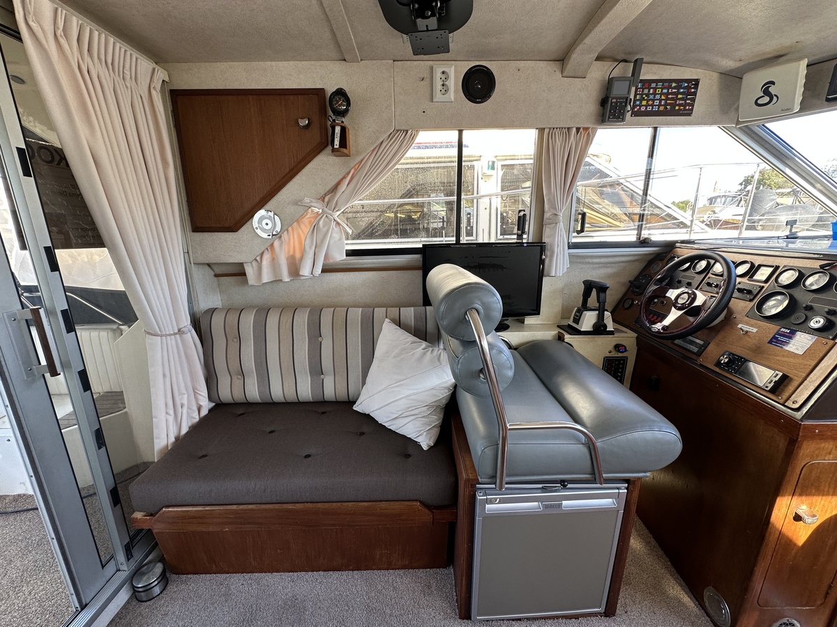 foto: 20 Fairline  31 Corniche 