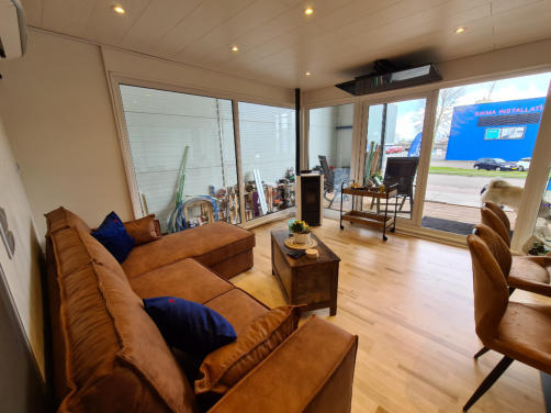 foto: 16 Houseboat LST Sneek 49