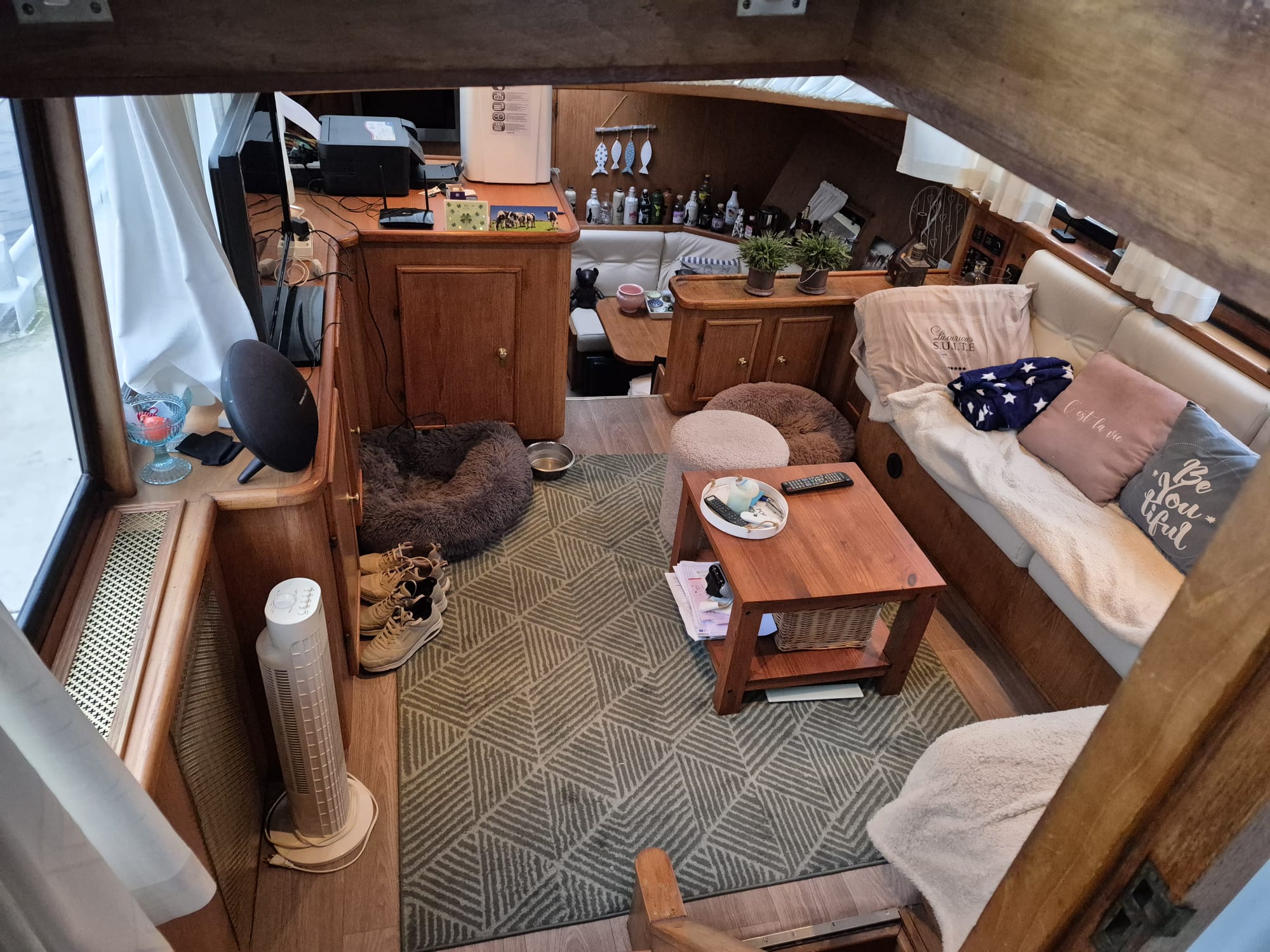 foto: 10 Valk  Voyager ( Woonboot )