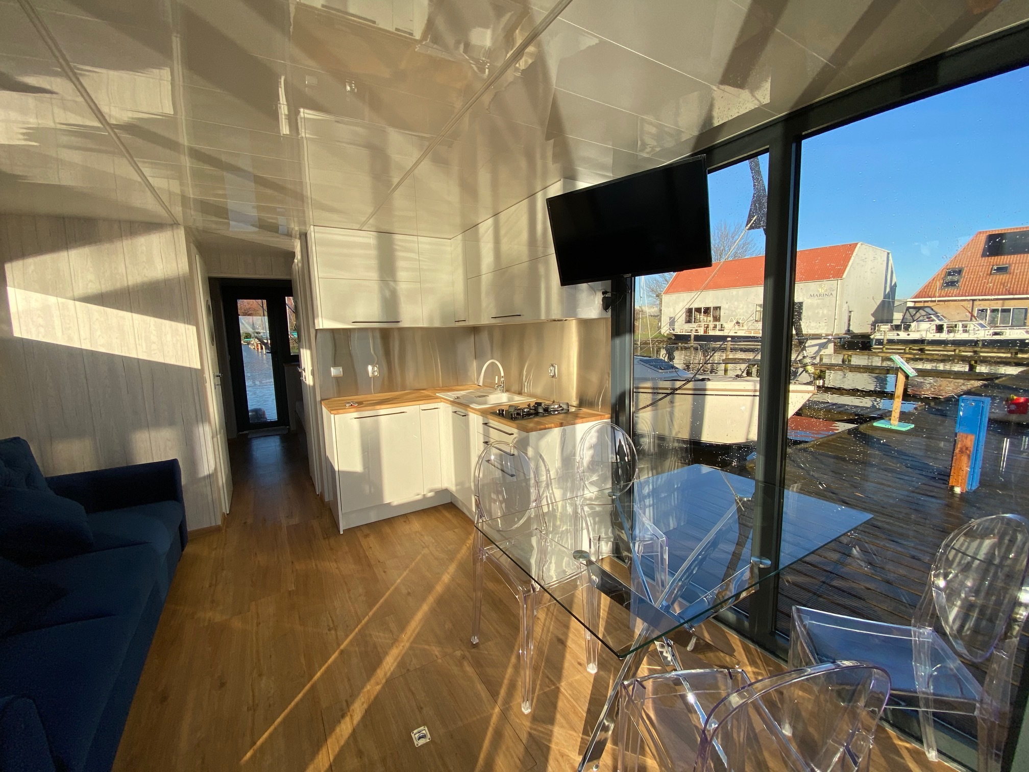 foto: 18 Campi 340 Houseboat