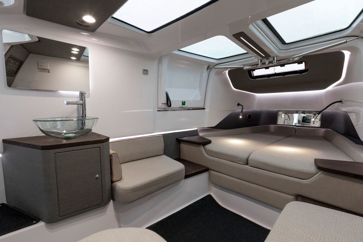 foto: 6 Axopar 37 XC Cross Cabin