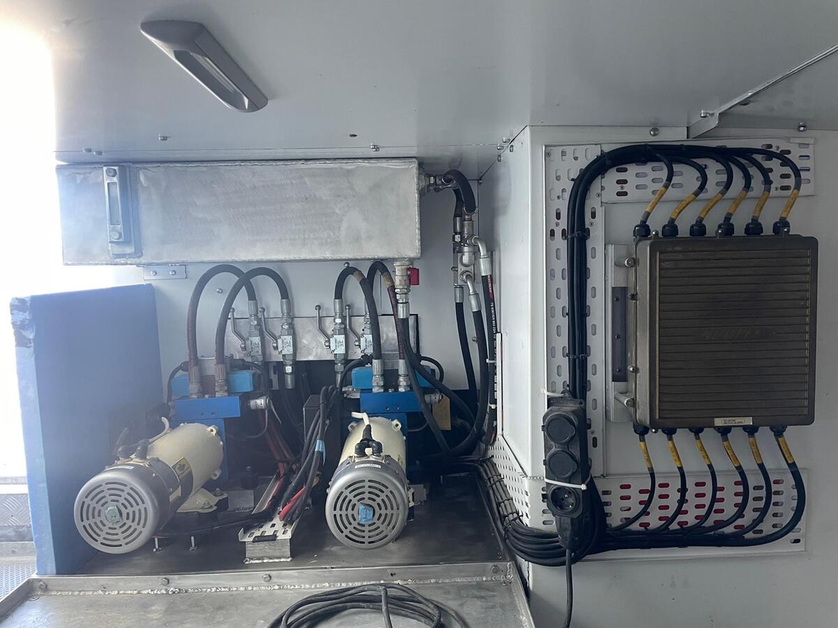 foto: 9 Naval Yachts XPM 78