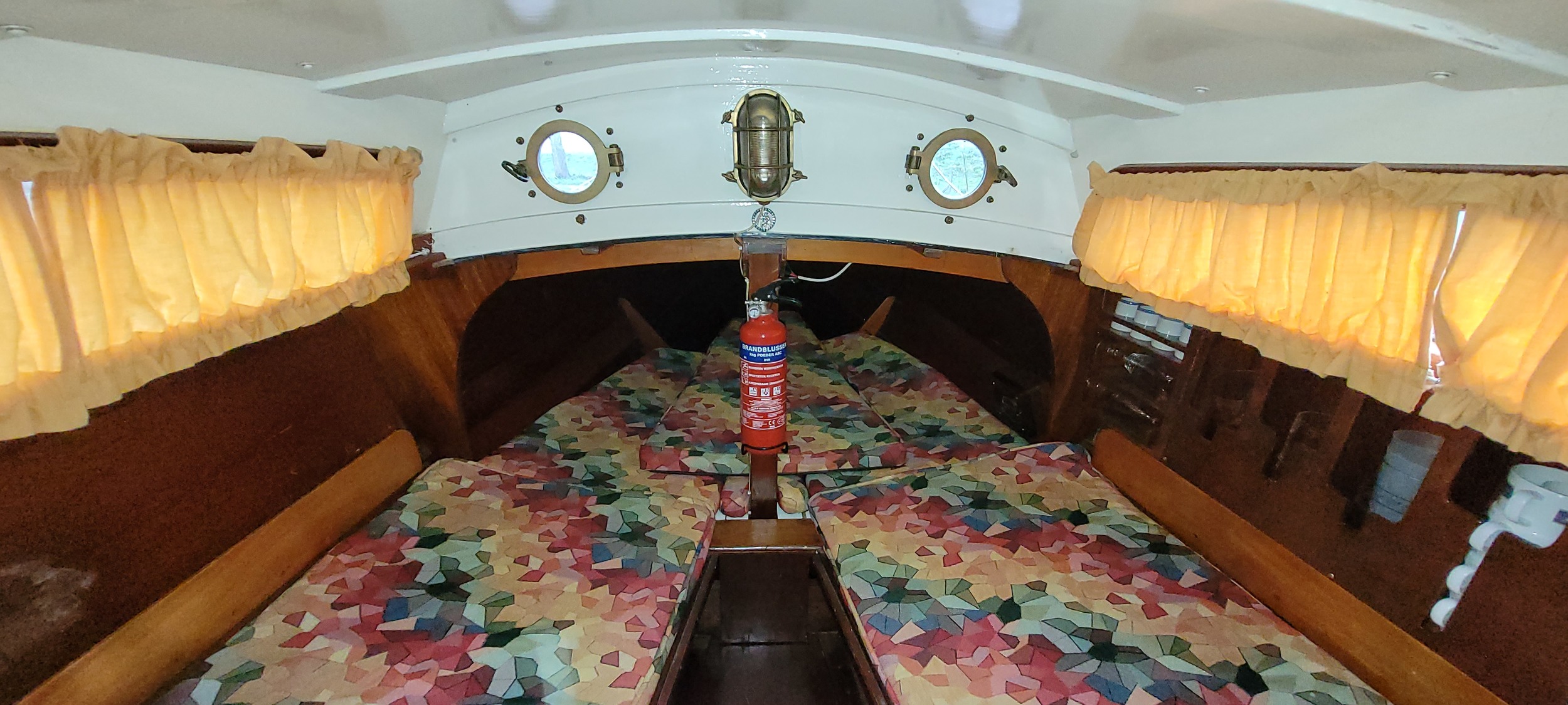 foto: 27 Waarschip 600 SV