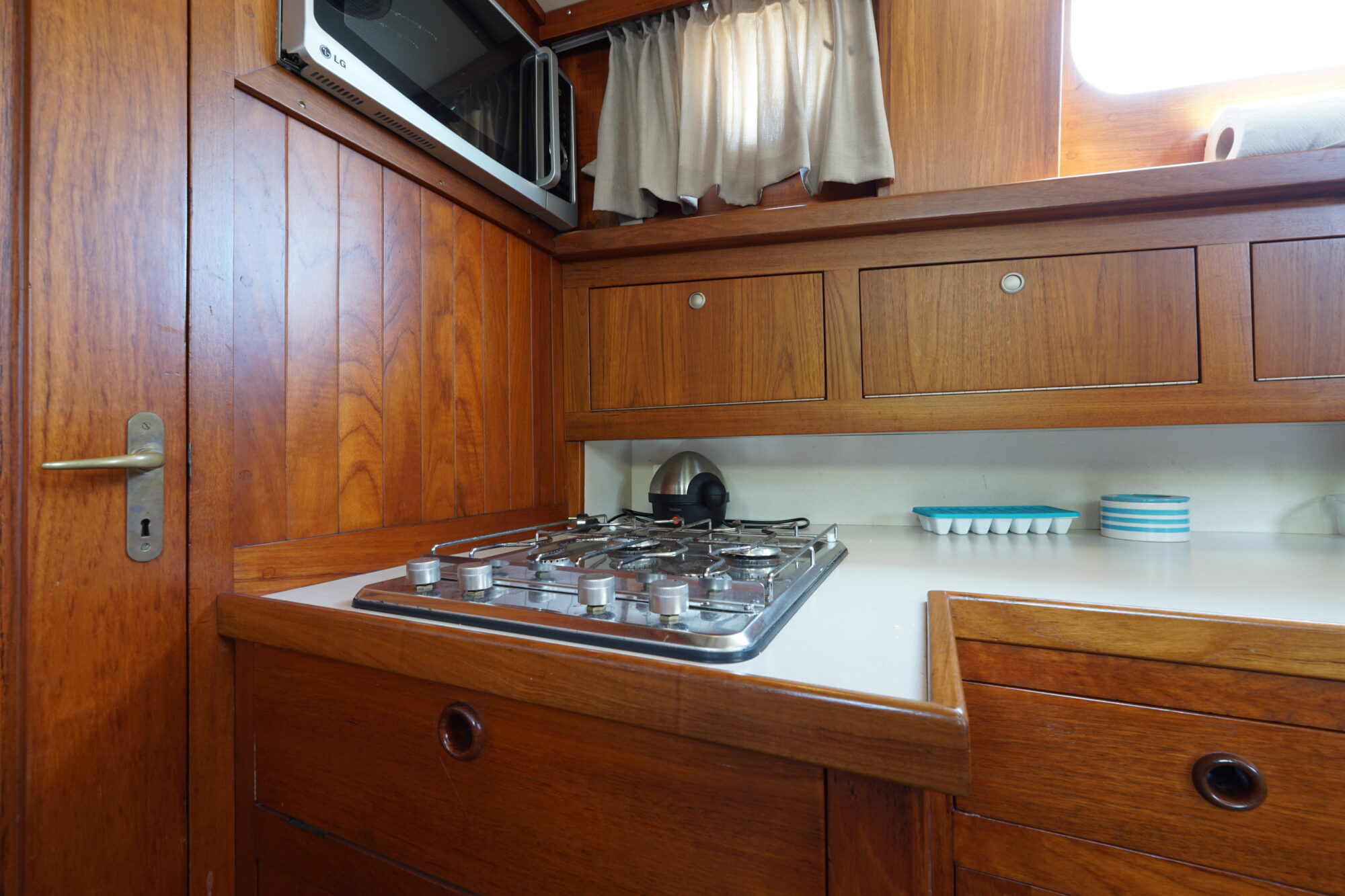 foto: 26 Gillissen Gillissen Rondspant Trawler 13.50 AK