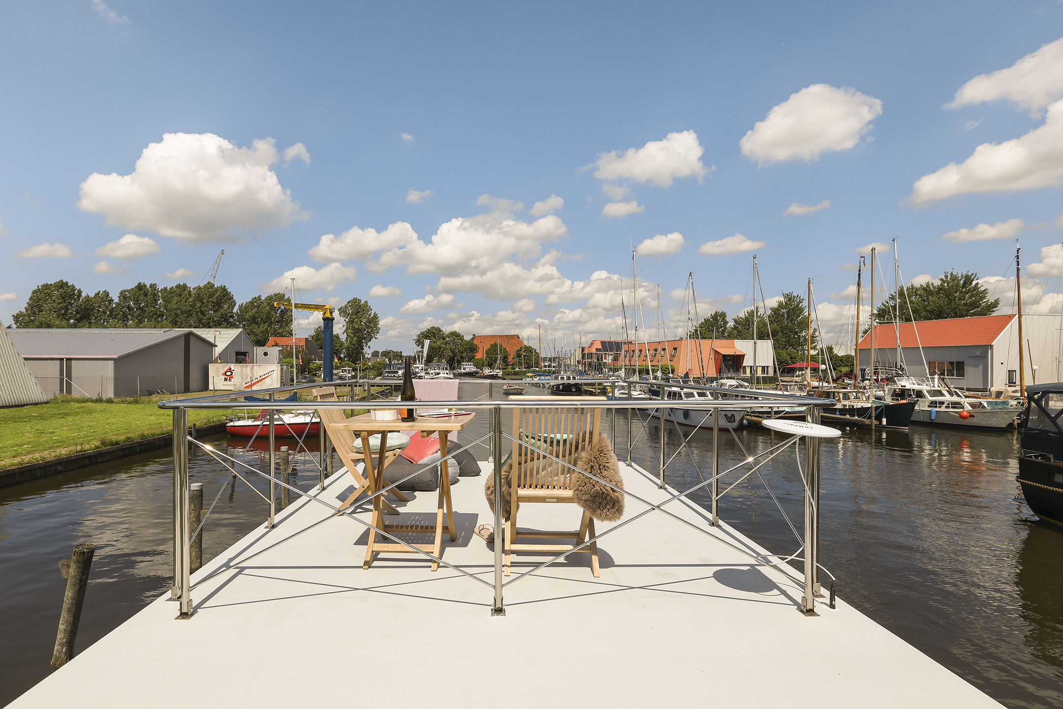 foto: 26 Campi 300 Houseboat